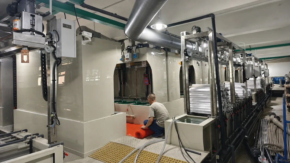 Real automated plating machinery at the Jinming factory